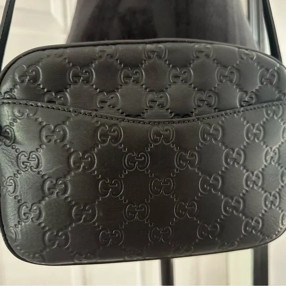 GUCCI Guccissima Small Signature Camera Bag - Picture 2 of 16